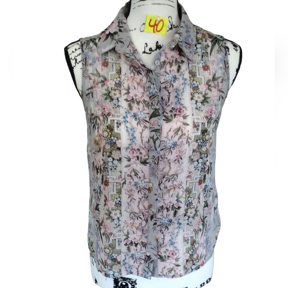Oasis sleeveless button up blouse